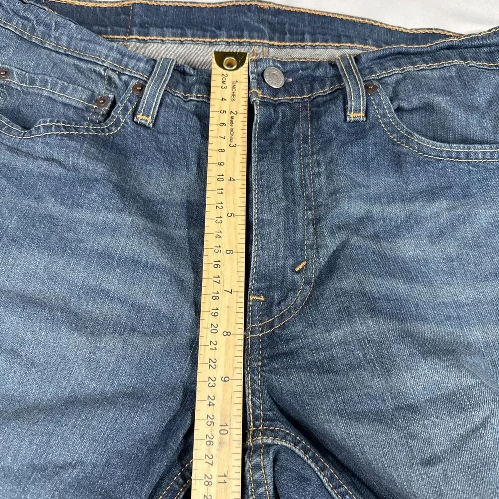 Levis Mens 541 Size 33 x 32 Athletic Fit Jeans Dark Wash Denim